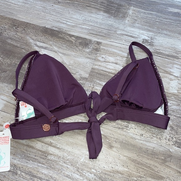 SOLD OUT - Picture 11 of 16